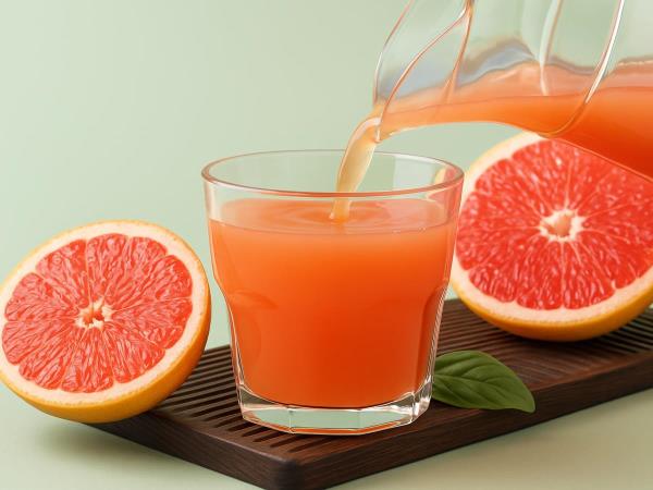 Morgens auf nüchternen Magen: Dieser grüne Smoothie mit drei Zutaten unterstützt Verdauung und Wohlbefinden